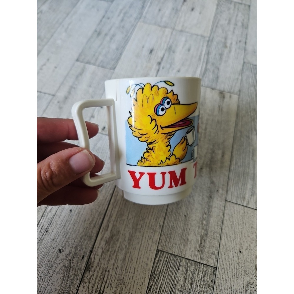 Vintage 70s Sesame Street Cup w/ Handle "Yum That's Good!" Peter Pan Muppets Inc